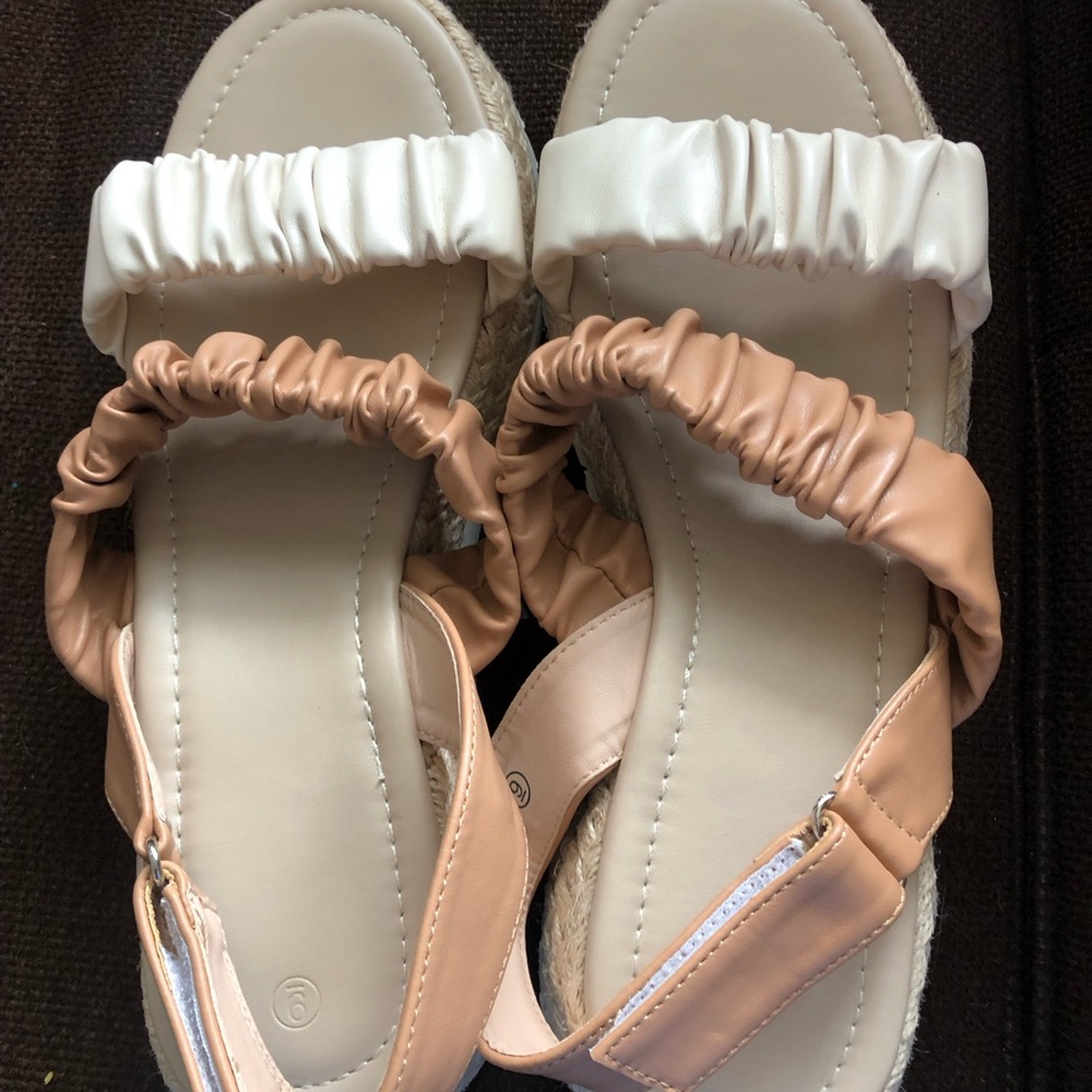 Elegant Women's Sandals in Cream and Tan